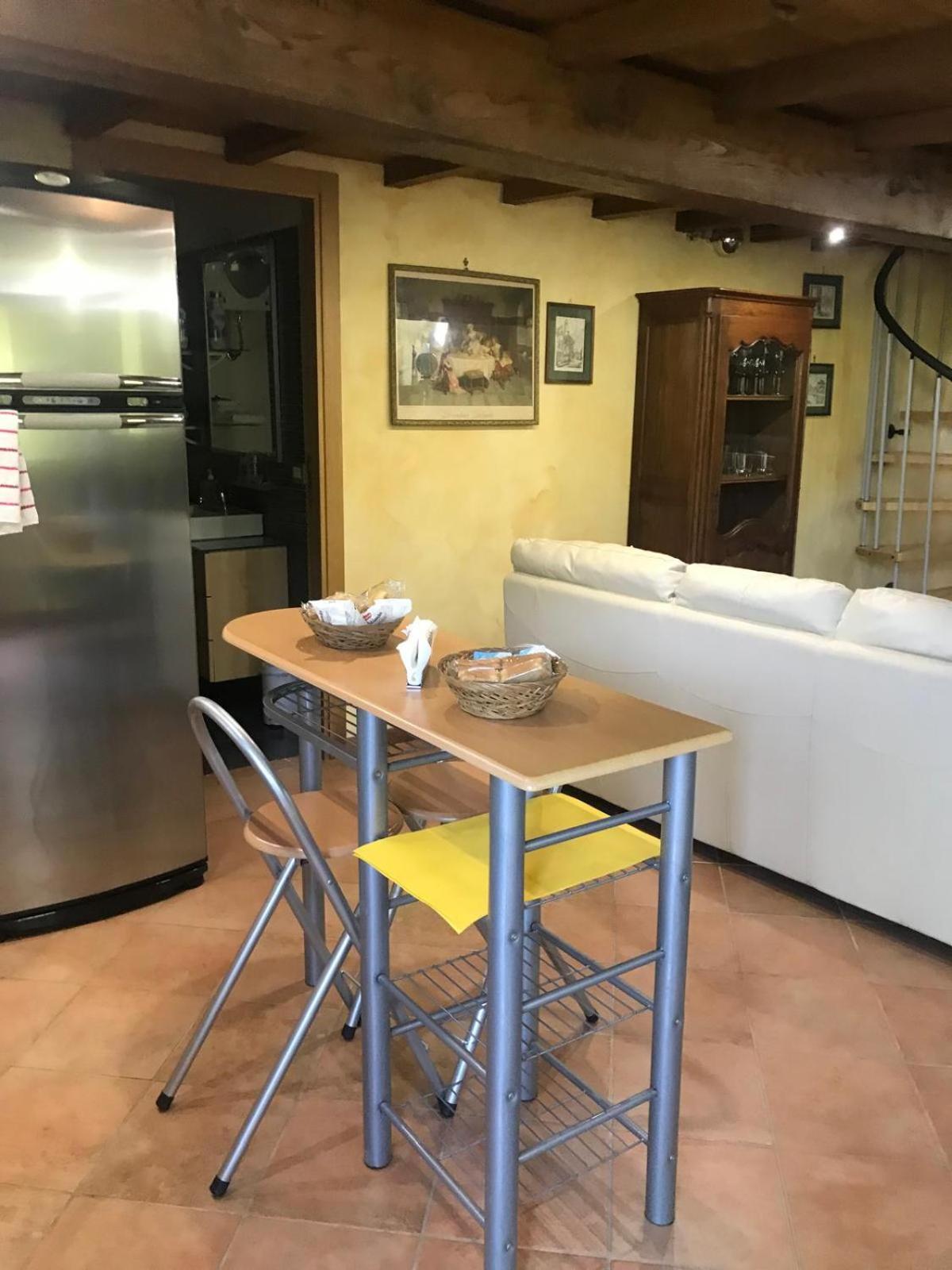 Casetta Santa Fortunata Guest House Sutri Bagian luar foto